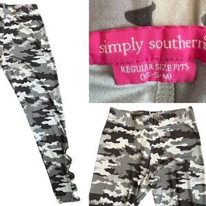 Simply Southern grey camo leggings Criss-Cross design Size XS/S women